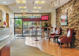 Red Roof Inn Cleveland Airport - Middleburg Heights 2