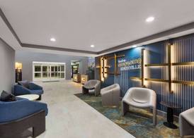 La Quinta by Wyndham Knoxville Central Papermill 4