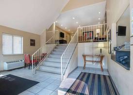MainStay Suites Indianapolis Northwest - College Park 2