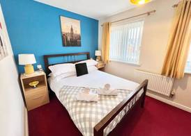 Quiet 2bedroom Home-garden-parking-family Friendly 5
