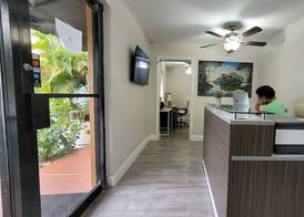 Sunny Palms Inn 2