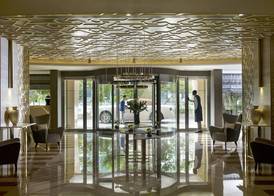 Two Seasons Hotel & Apartments 3