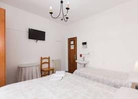 Pension Mesones 3