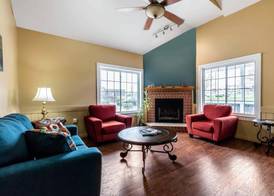 Econo Lodge Inn & Suites Dickson 5