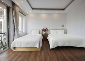 Lakeside House Hanoi 4