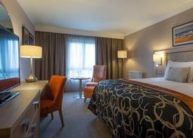 Clayton Hotel Silver Springs 4