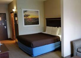 Days Inn & Suites by Wyndham Vancouver 4