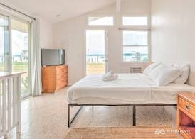 435 East Lake 5