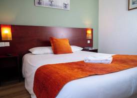 BRIT HOTEL Essentiel Villefranche-sur-Saône (Ex Balladins) ** 2