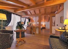Nivis Hotel 5