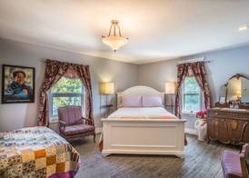 Heartwood Inn 4