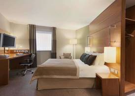 Ramada Plaza Wrexham 4