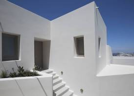 White and Co. La Torre Suites 2