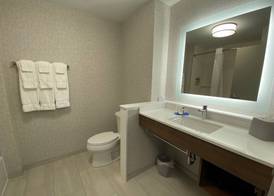 Holiday Inn Express & Suites AURORA by IHG 3