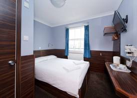 Crestfield Hotel 5