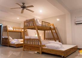 Lanas Beach Resort Carabao Island 4