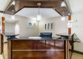 Quality Inn & Suites Arden Hills - Saint Paul North 2