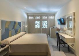 Tofinis Hotel 4