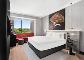 Radisson RED Auckland 4