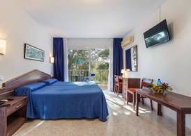 Apartamentos Cala Murada Minigolf 2
