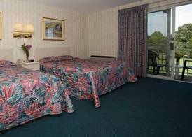 Winnapaug Inn 3