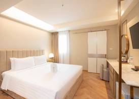 Away Bangkok Riverside Kene 5