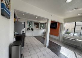 Motel 6-Bellflower, CA - Los Angeles 2