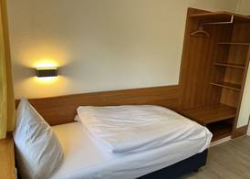 Hotel Bitzer Backnang Zentrum 24h Check In Frühstück zubuchbar gratis Parkplätze 5