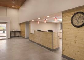 Country Inn & Suites by Radisson Macon West 4