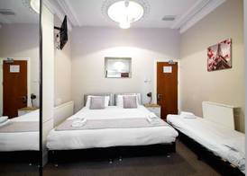 United Lodge Hotel 3