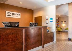 Clarion Pointe Harrisonburg 3