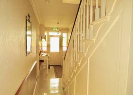 Glendale Guestrooms 3