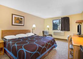 Super 8 by Wyndham Lewisburg 5