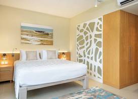 Ocean's Creek Beach Hotel 5