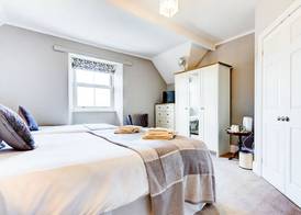 Lyndale Guest House 4