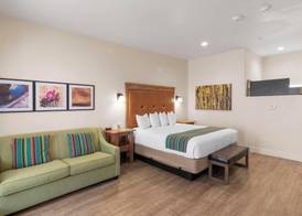 Bluff Dwellings Resort 5