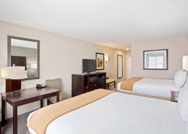 Holiday Inn Express & Suites HAYS by IHG 5
