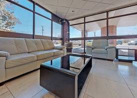Ramada by Wyndham Arnprior 5