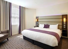 Premier Inn Manchester - Cheadle 3