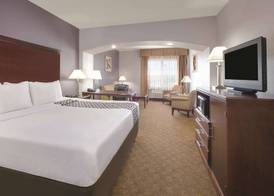 La Quinta by Wyndham Corsicana 5