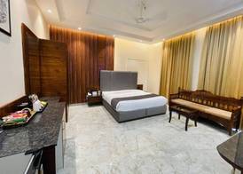 Hotel Miracle Resorts 4