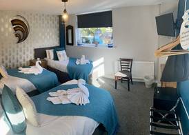 The Riverside inn 5