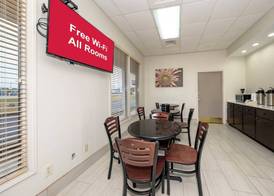 Red Roof Inn Bay Minette 2