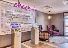 Premier Inn Plymouth City Centre - Derry's Cross 4