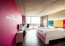 HOTEL APART - Welcoming l Urban Feel l Design 4