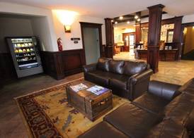Timberline Lodges by Fernie Lodging Co 3