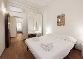 Uffizi 3 bedrooms by Mmega 4