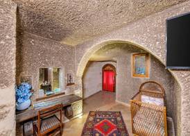 Hidden Cave Hotel 4