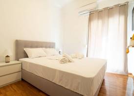LIV - Cozy Apartment in Pagrati 4