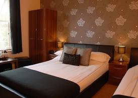 Senlac Guesthouse 4